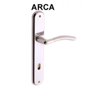 Kvaka za vrata krom satin sjajni sa štitom za cilindar 