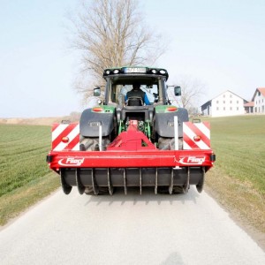 Valjak za silažu Fliegl